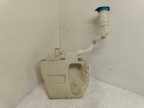 RESERVOIR LAVE GLACE VW POLO 6R/ SKODA ROOMSTER/ SKODA FABIA/ SEAT TOLEDO/ AUDI A1 - Vue 2